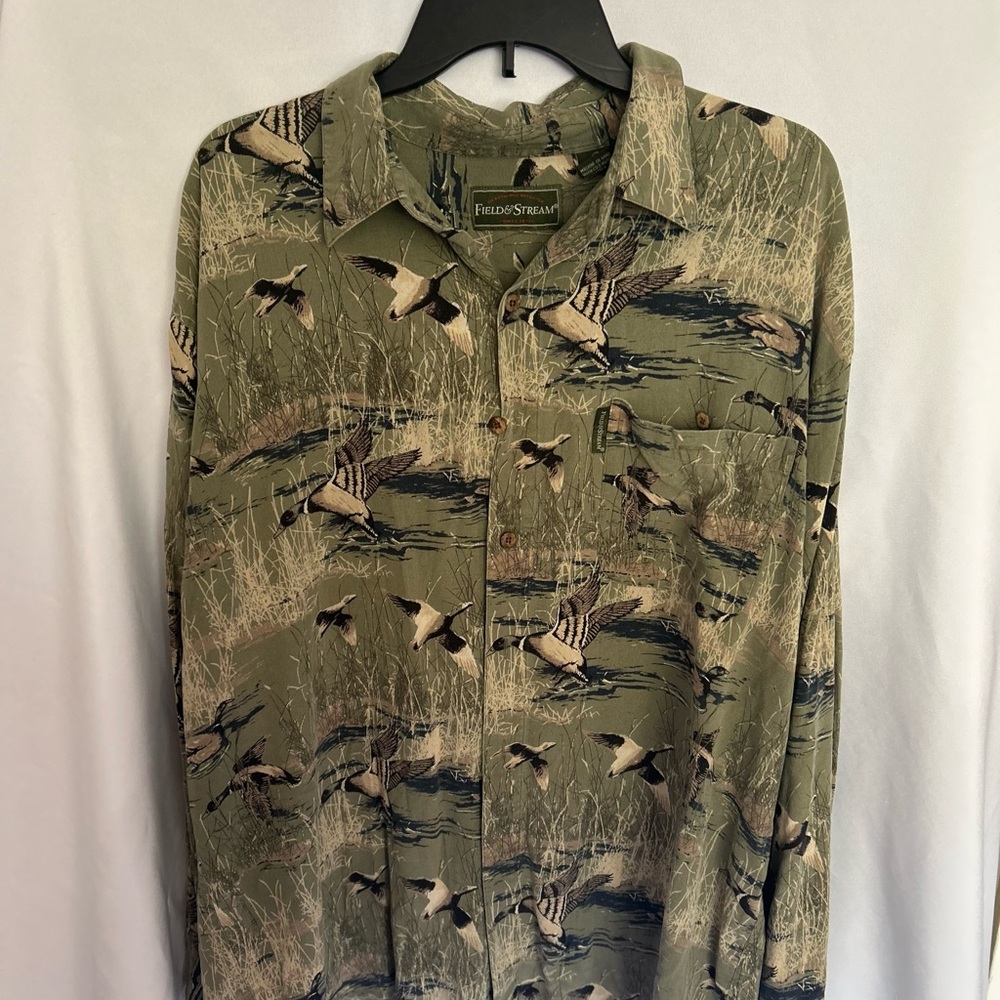 Field & Stream Olive and Tan Duck-Print Lightweight Shirt Jacket